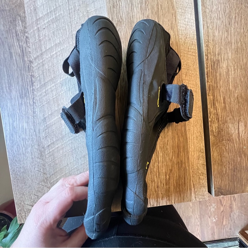 Vibram Black FiveFingers Shoes KSO New - Picture 7 of 9